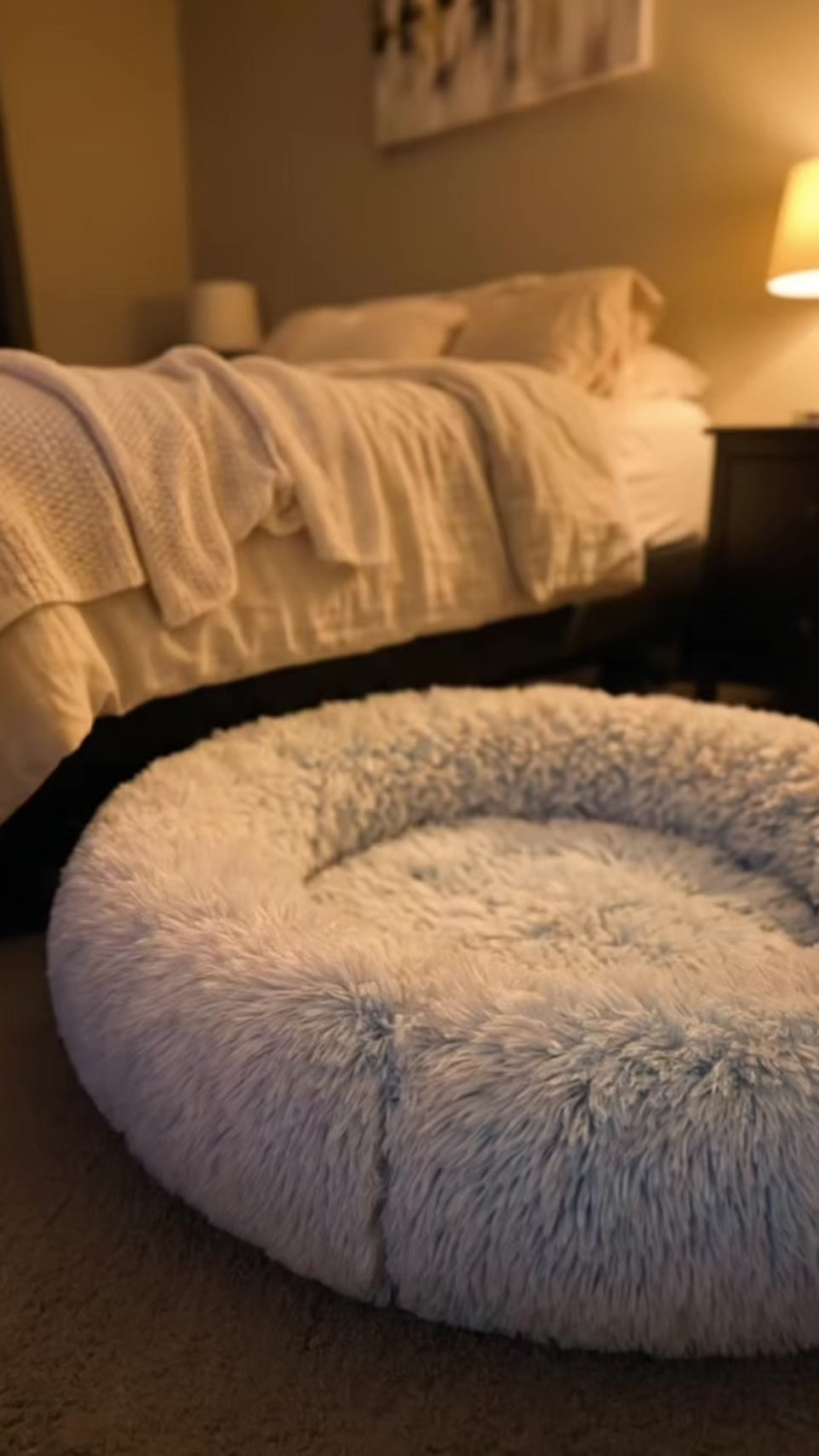 Large Dog Bed – Calming Donut Bed for Medium and Large breed, Extra Fluffy & Washable